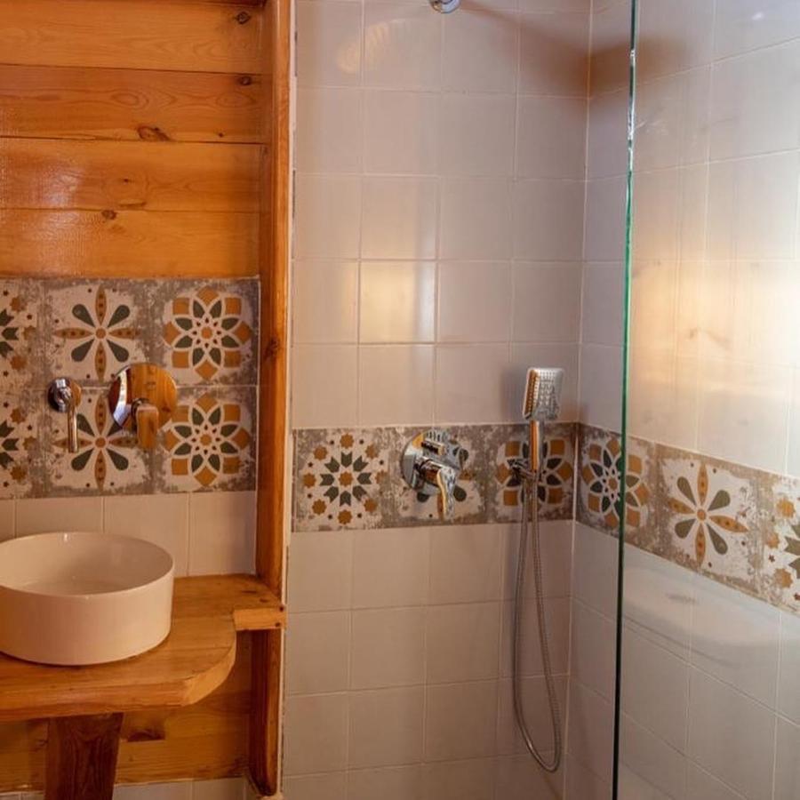 Northern Lake Lodge Izbat Ilyas Екстер'єр фото